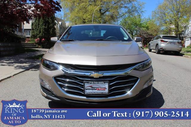 Photo of 2022 Gray Chevrolet Malibu