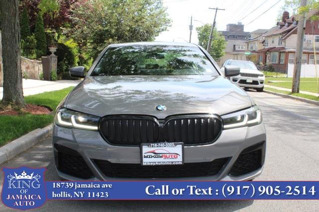 Photo of 2022 Gray BMW 540