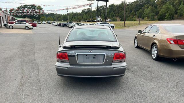 Photo of 2003 Grey Hyundai SONATA