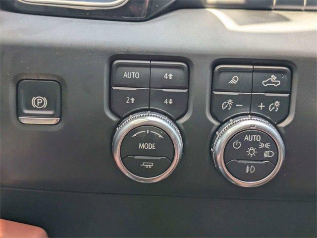 Photo of 2025 White Frost Tri-Coat GMC Sierra 3500