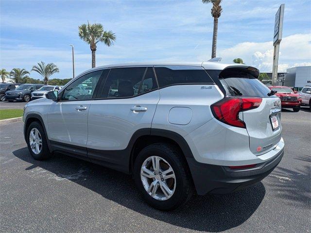 Photo of 2018 Quicksilver Metallic GMC Terrain