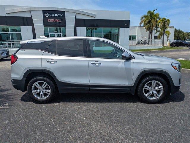 Photo of 2018 Quicksilver Metallic GMC Terrain