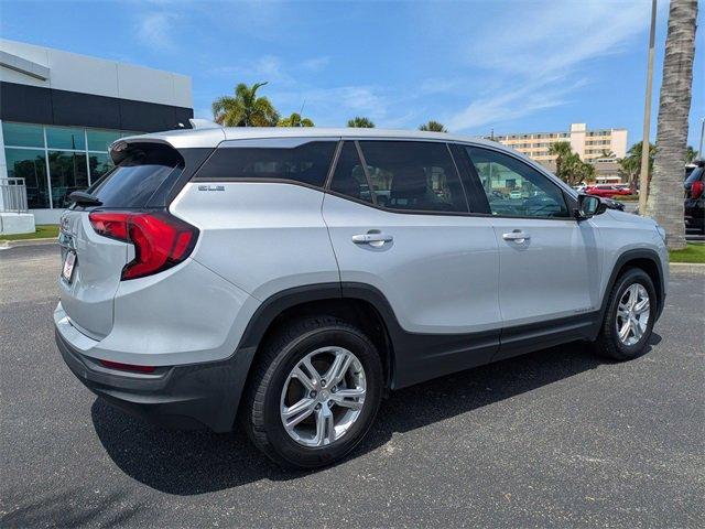 Photo of 2018 Quicksilver Metallic GMC Terrain