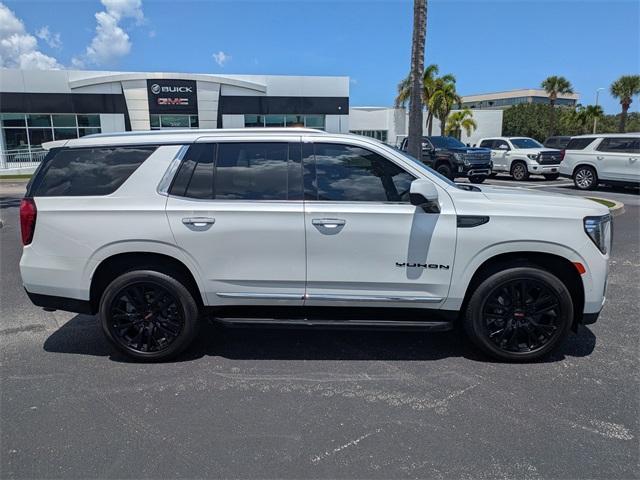 Photo of 2022 White Frost Tri-Coat GMC Yukon