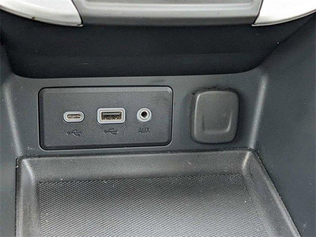 Photo of 2022 Quicksilver Metallic GMC Terrain