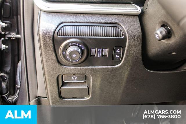 Photo of 2024 Metallic Jeep Wagoneer L