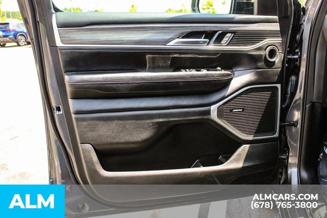 Photo of 2024 Metallic Jeep Wagoneer L