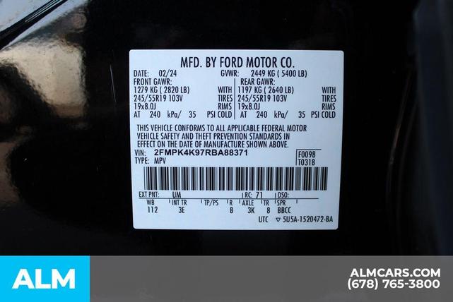 Photo of 2024 Black Metallic Ford Edge
