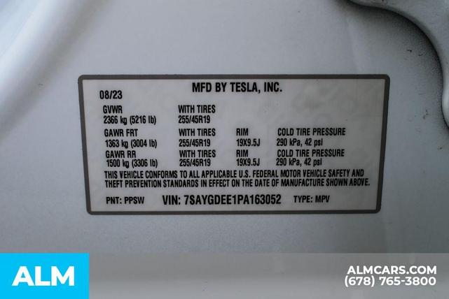 Photo of 2023 White Tesla Model Y