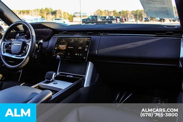 Photo of 2024 Ostuni Pearl White Land Rover Range Rover