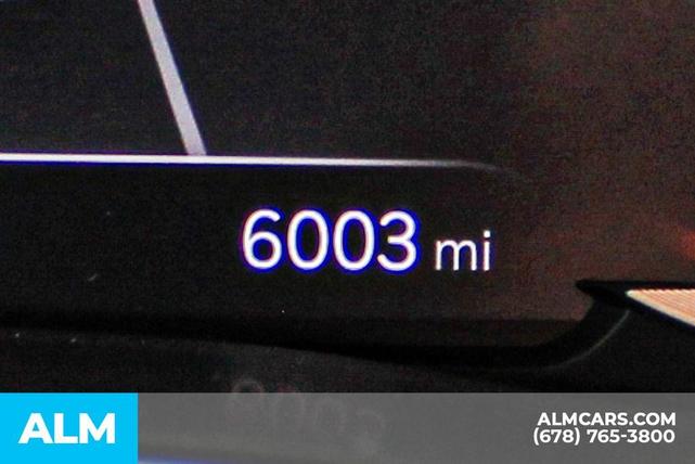 Photo of 2025 Uyuni White Genesis GV70