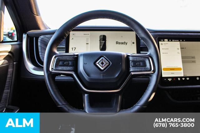 Photo of 2025 Black Rivian R1S