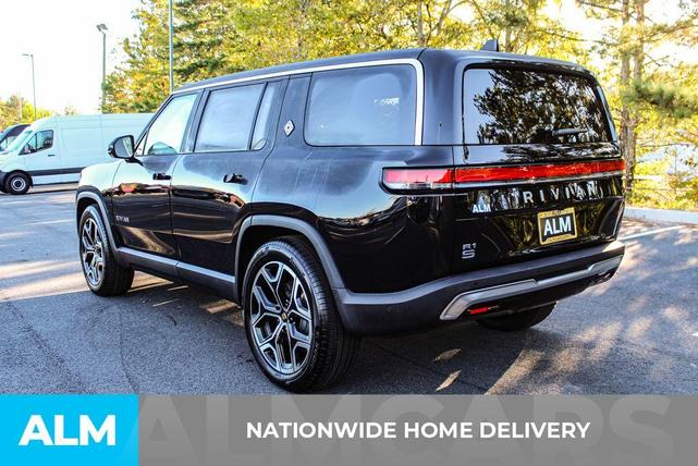 Photo of 2025 Black Rivian R1S