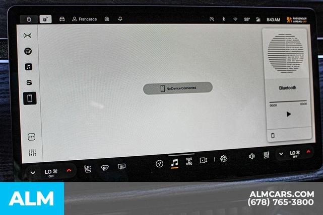 Photo of 2025 Black Rivian R1S
