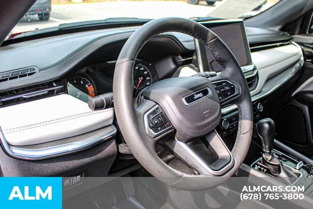 Photo of 2023 Redline Pearlcoat Jeep Compass