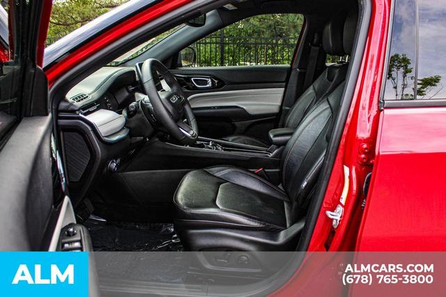 Photo of 2023 Redline Pearlcoat Jeep Compass