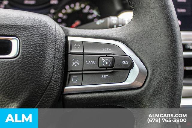 Photo of 2023 Redline Pearlcoat Jeep Compass