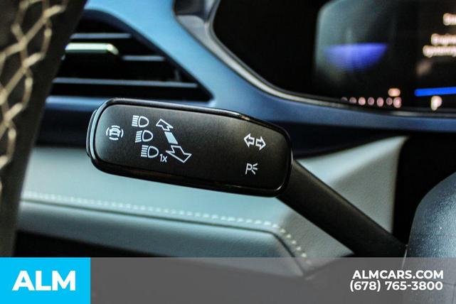 Photo of 2024 Deep Black Pearl Effect Volkswagen Taos