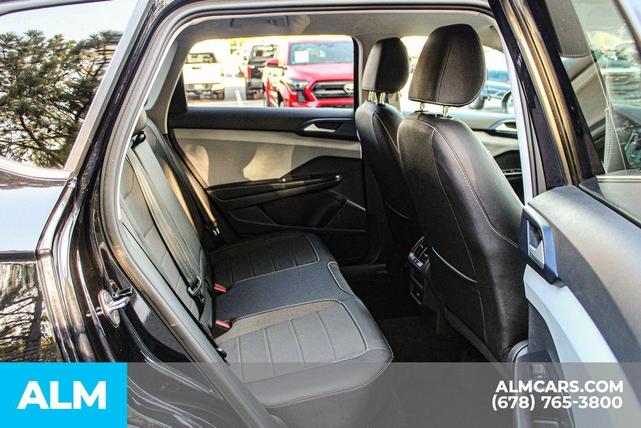 Photo of 2024 Deep Black Pearl Effect Volkswagen Taos