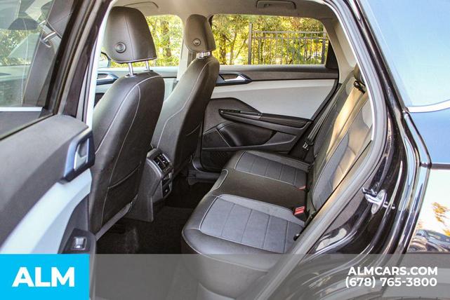 Photo of 2024 Deep Black Pearl Effect Volkswagen Taos