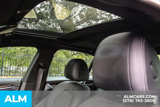 Photo of 2022 Dark Graphite Metallic BMW 530