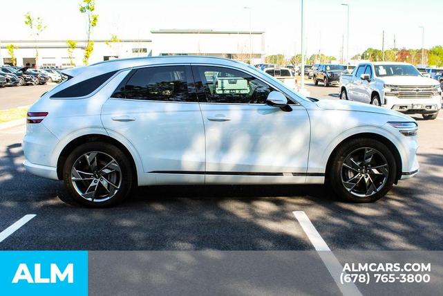Photo of 2024 Alta White Genesis Electrified GV70