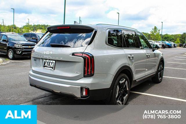 Photo of 2023 Gray Kia Telluride