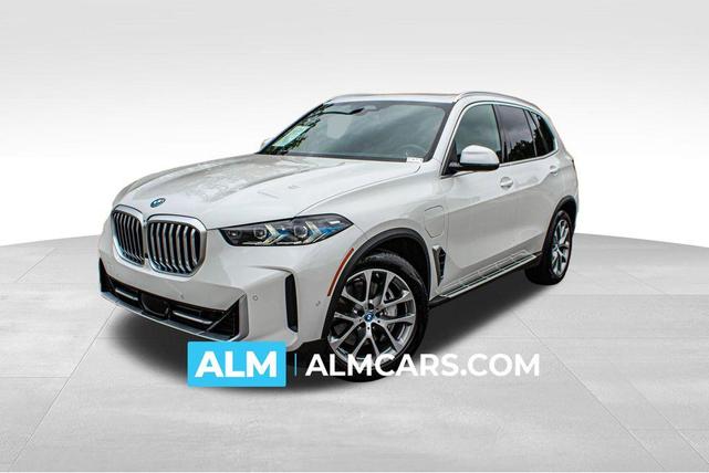Photo of 2025 White BMW X5 PHEV