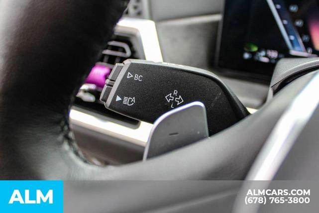 Photo of 2025 White BMW X5 PHEV