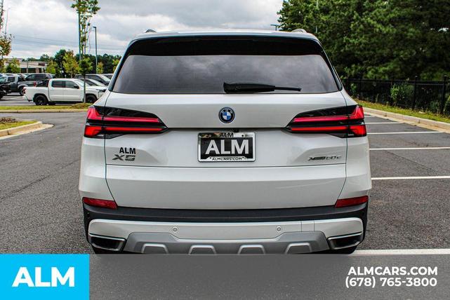 Photo of 2025 White BMW X5 PHEV
