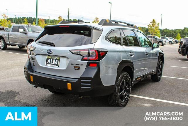 Photo of 2023 Ice Silver Metallic Subaru Outback