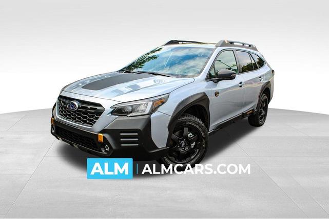 Photo of 2023 Ice Silver Metallic Subaru Outback
