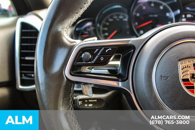 Photo of 2017 Rhodium Silver Porsche Cayenne