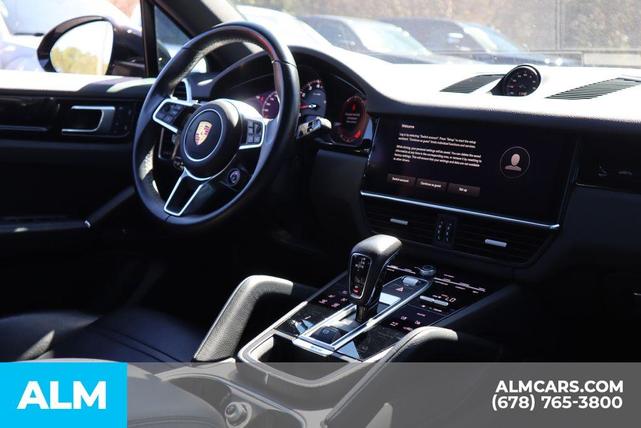 Photo of 2022 Black Porsche Cayenne