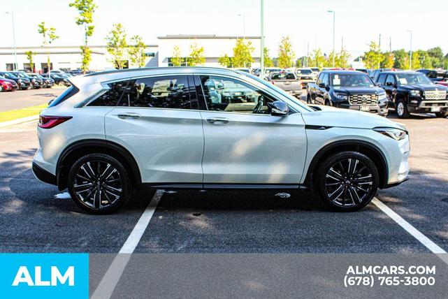 Photo of 2022 Majestic White INFINITI QX50