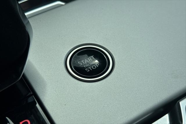 Photo of 2025 Santorini Black Land Rover Range Rover