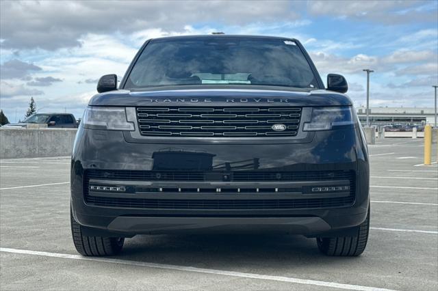 Photo of 2025 Santorini Black Land Rover Range Rover
