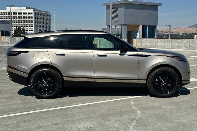 Photo of 2026 Batumi Gold Land Rover Range Rover Velar