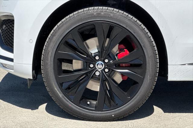 Photo of 2026 Fuji White Jaguar F-PACE