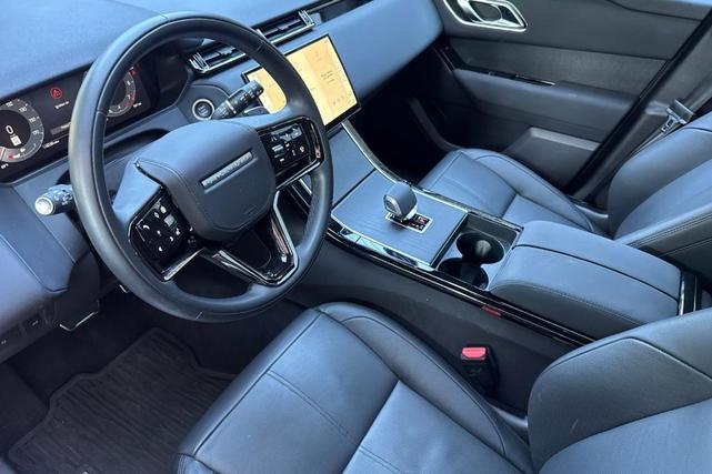 Photo of 2025 White Land Rover Range Rover Velar