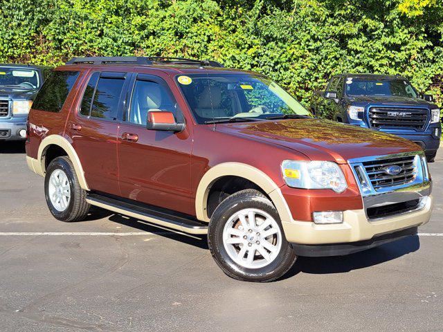 Photo of 2010 ORANGE Ford Explorer