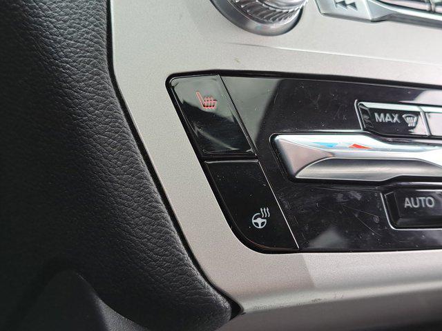 Photo of 2022 Agate Black Metallic Ford Explorer