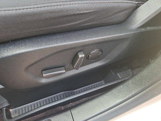 Photo of 2020 Desert Gold Metallic Ford Edge