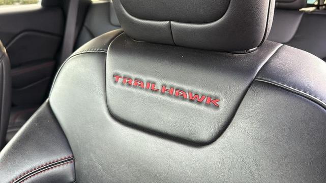 Photo of 2020 Bright White Clearcoat Jeep Cherokee