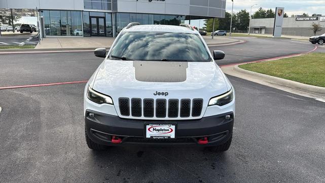 Photo of 2020 Bright White Clearcoat Jeep Cherokee