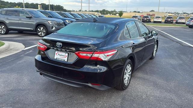 Photo of 2020 Midnight Black Metallic Toyota Camry