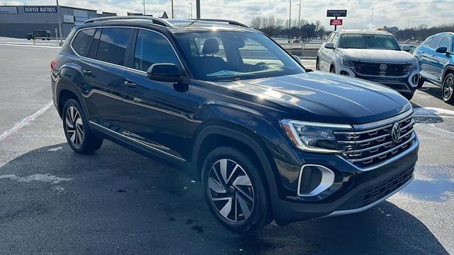 Photo of 2025 Deep Black Pearl Volkswagen Atlas