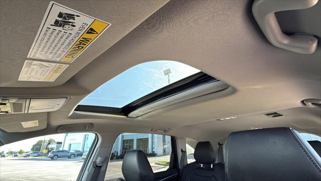 Photo of 2020 Majestic Black Pearl Acura MDX