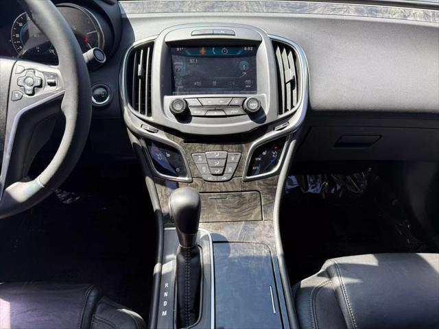 Photo of 2015 White Buick LaCrosse