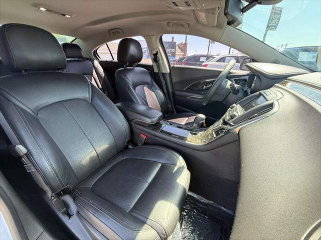 Photo of 2015 White Buick LaCrosse
